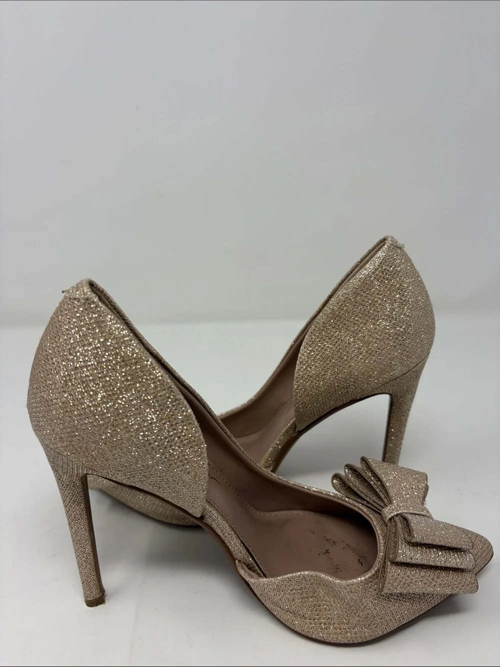 Betsey Johnson Champagne Glitter Bow Pointed-Toe Heeled Pumps Size 7